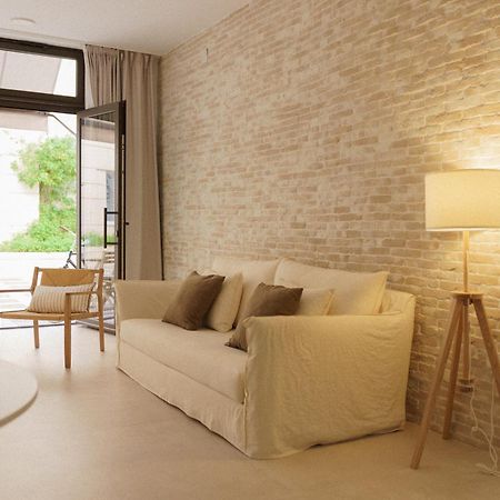 סביליה Luca Oliva Homes Riverside Studio מראה חיצוני תמונה