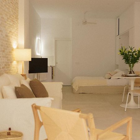 סביליה Luca Oliva Homes Riverside Studio מראה חיצוני תמונה