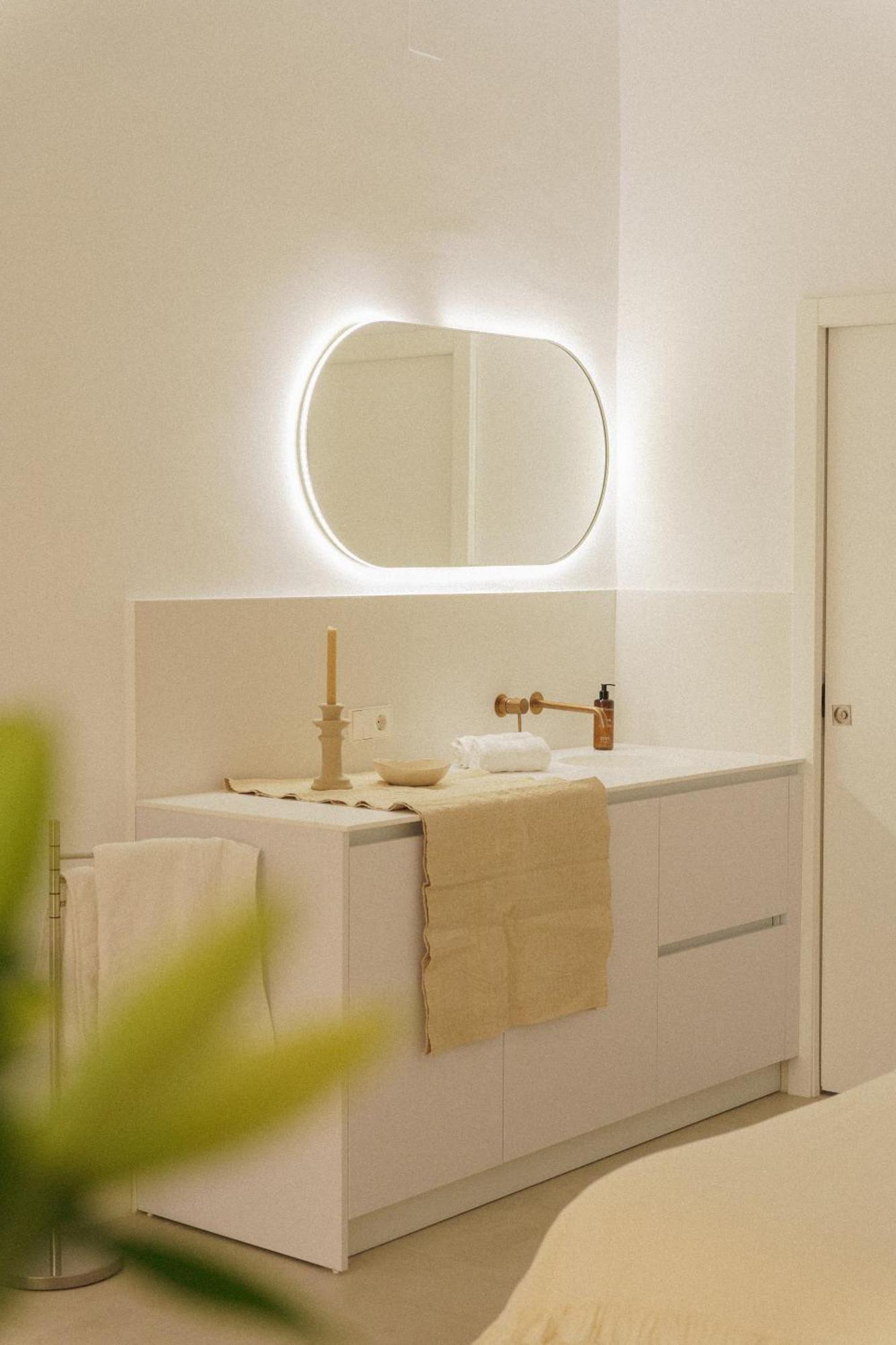 סביליה Luca Oliva Homes Riverside Studio מראה חיצוני תמונה