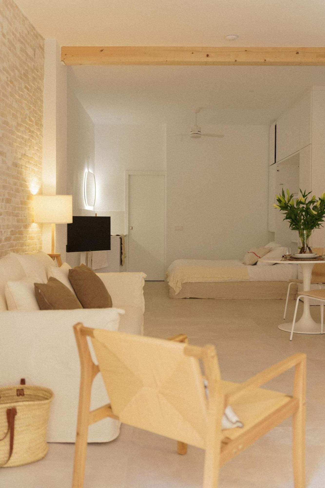 סביליה Luca Oliva Homes Riverside Studio מראה חיצוני תמונה