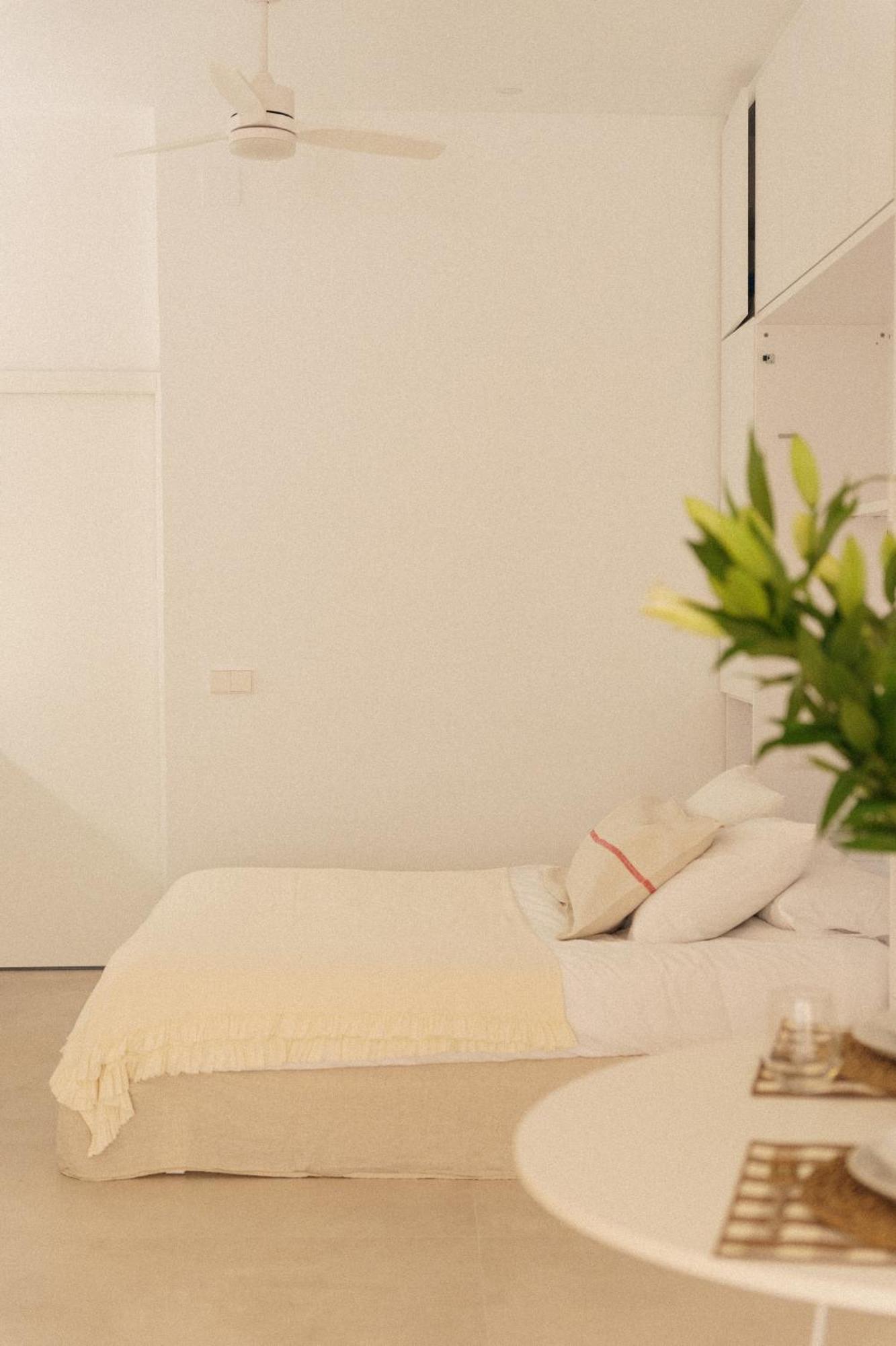 סביליה Luca Oliva Homes Riverside Studio מראה חיצוני תמונה